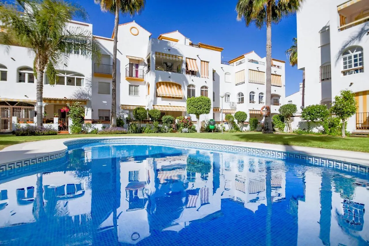 Apartamento En Benalmadena contacts